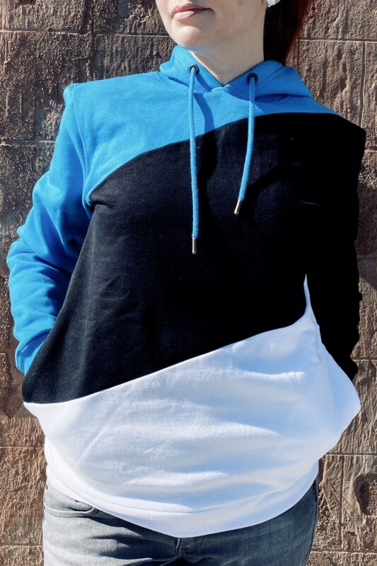 eesti-hoodie-in-the-colours-of-the-estonian-flag-3