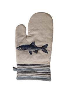 oven-mitten-with-fish