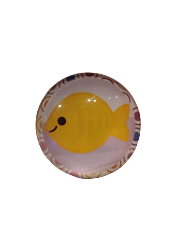 glass-magnet-yellow-striped-fish