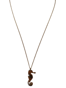 seahorse-necklace