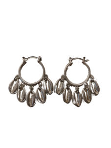 silver-earrings-sea-clam